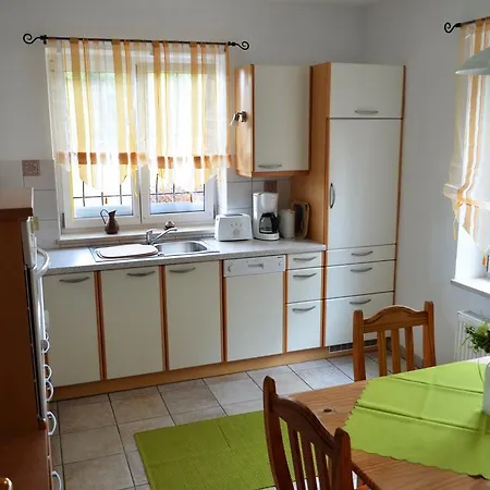 Apartment Wurzer *